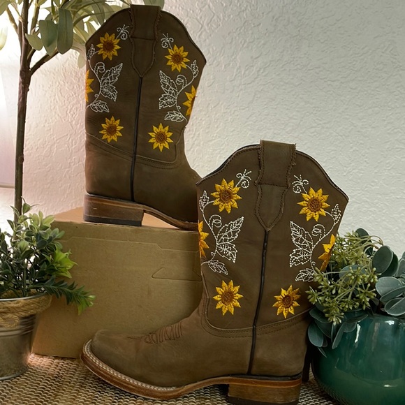 Elliut Western Boot Other - Beautiful Elliut western boot size 13